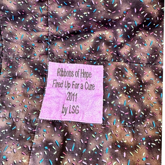 Handmade Breast Cancer Awareness Quilt Ribbons of Hope Signed Brown Pink 60x42 - Picture 7 of 10